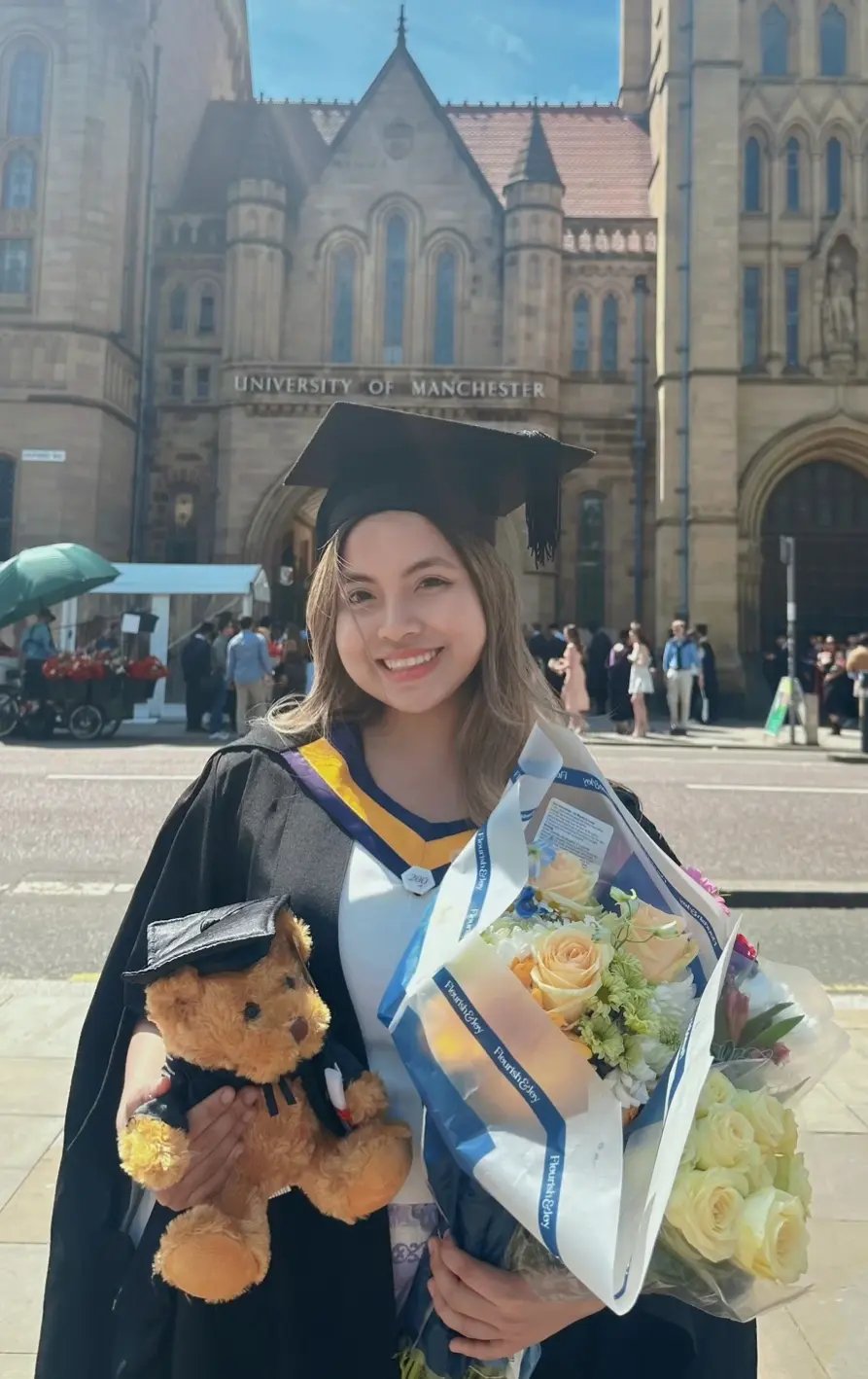 Photo of Rachel Joy or Rachel Yamin Thet in her graduation